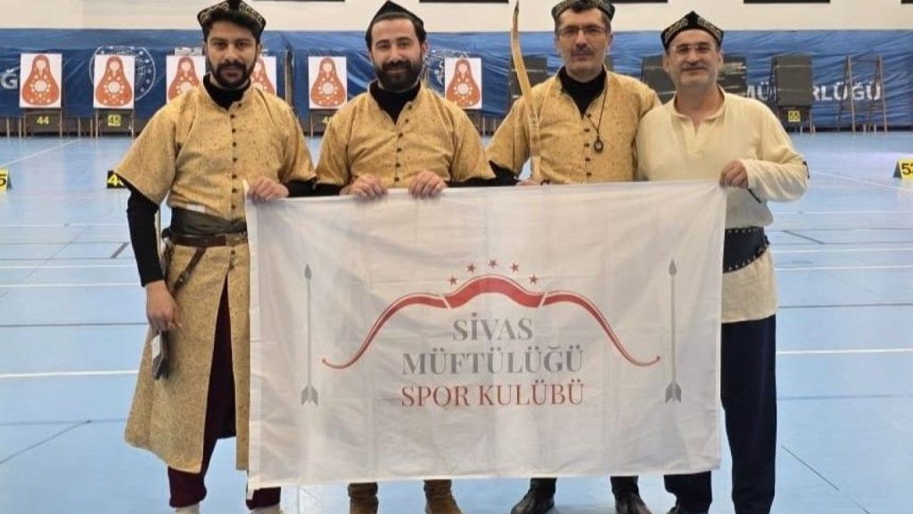Okçuluk Kulübü Sivas’ta Şampiyonaya Katıldı ve Dereceyla Döndü