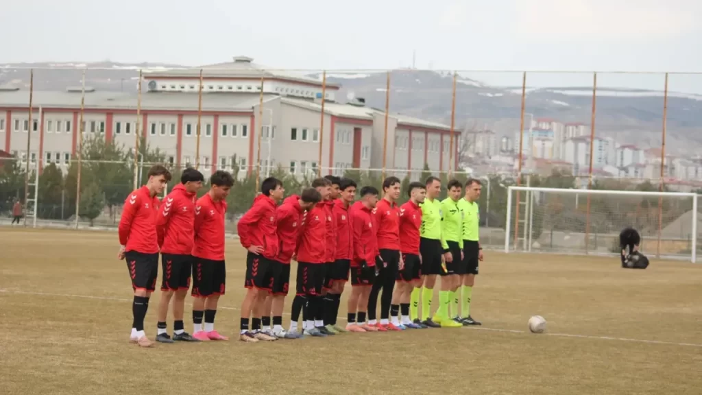 Özbelsan Sivasspor 3-0 üstünlüğüyle liderliğini sürdürdü