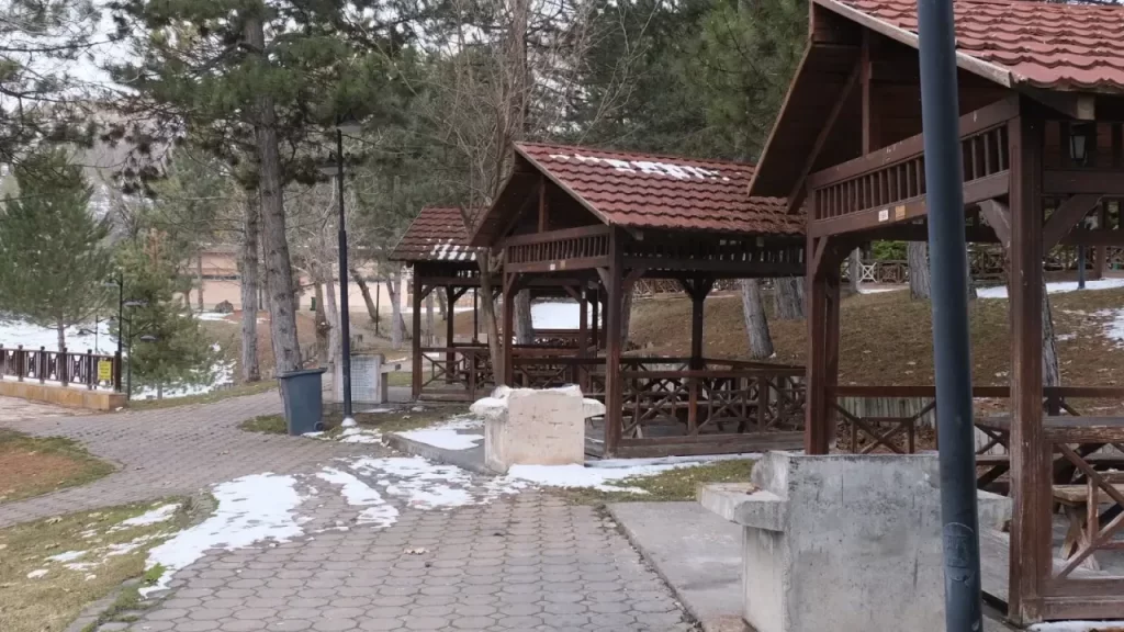 Paşa Fabrikası Mesire Alanı Bahar için Hazırlanıyor