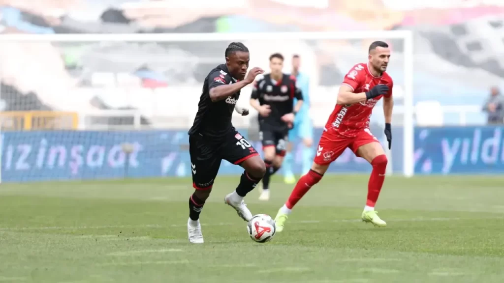 Sivasspor-Golcü Keçiörengücü Mücadelesi Sivas’ta 0-1