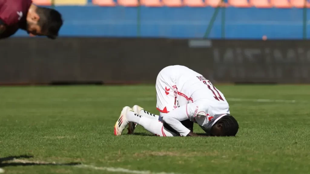 Sivasspor Hatayspor’u deplasmanda 2-1 yenerek play-off hattını güçlendirdi