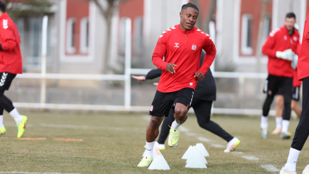 Sivasspor-Keçiörengücü maçı hazırlıkları sürüyor, Nefesler telespettif sürüyor