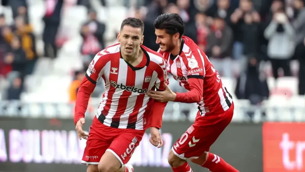 Sivasspor Play-Off hattını hedefleyen kritik haftada sahne alıyor