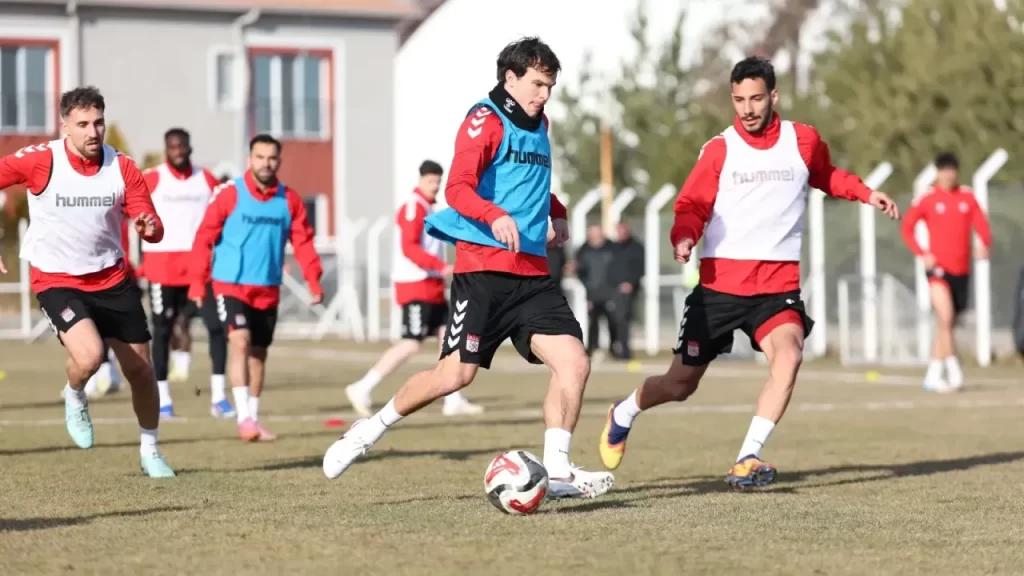 Sivasspor, Ümraniyespor maçı için hazırlıklarını sürdürüyor