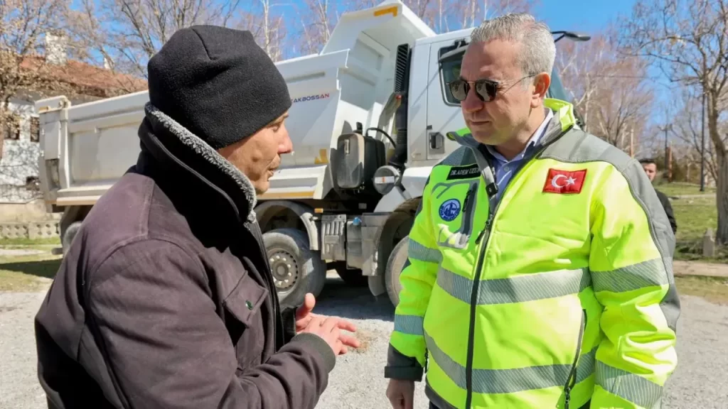 Sivas’ta Abdi Ağa Konağı Yanında Otopark İçin Çalışmalar Başladı