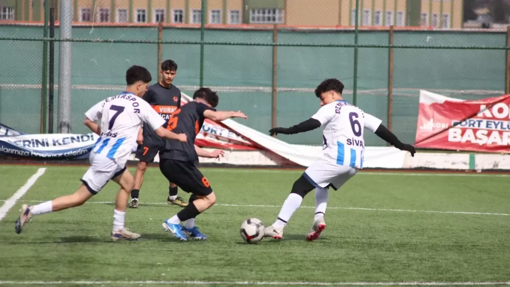 Sivas’ta U-18 Ligi finali bugün; il şampiyonu Türkiye’ye gidecek