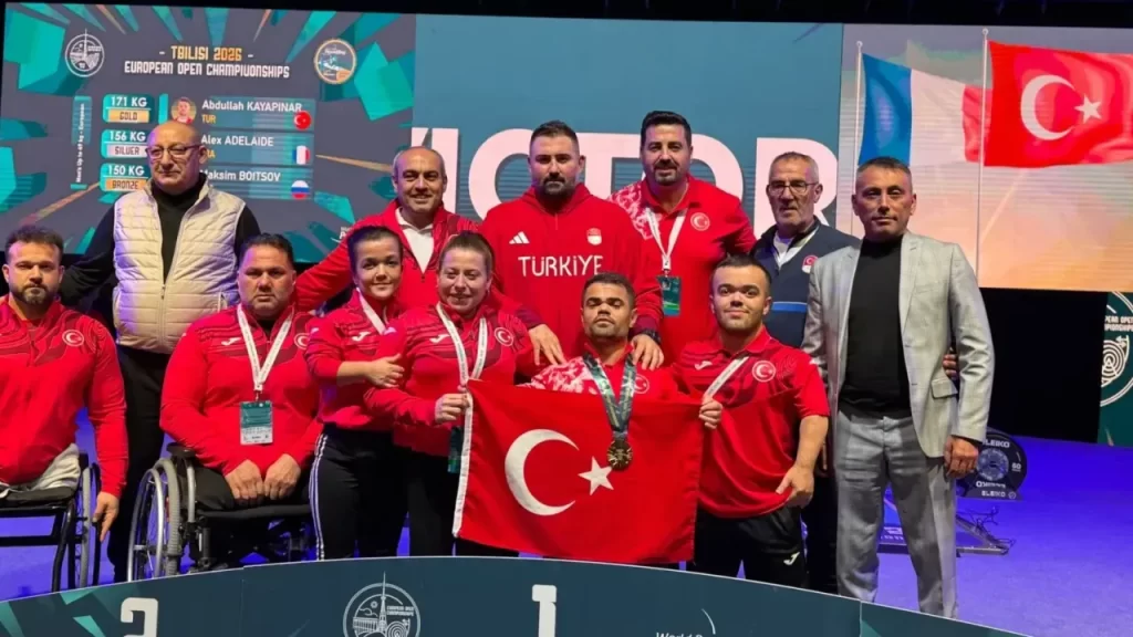 Tiflis’te para gücüyle altın; Abdullah Kayapınar Avrupa şampiyonu
