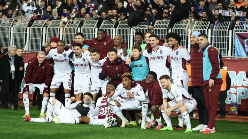 Trabzonspor deplasmanda Eyüpspor’u 1-0 yenerek zirve yarışını sürdürdü
