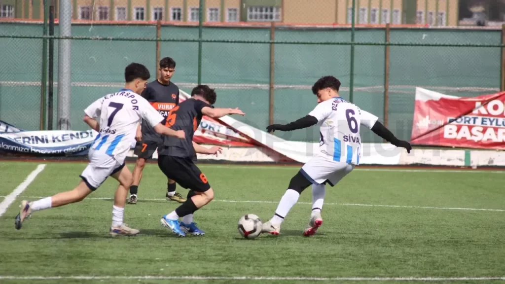 U-18 Ligi Yarı Finalinde Yolspor 3-1’lik üstünlükle finale yükseldi