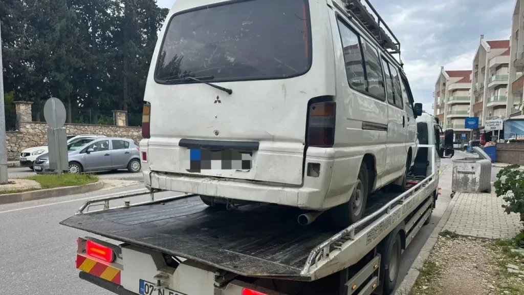 Alanya’da Trafik Güvenliğini Tehdit Eden Sürücüye Ağır Ceza