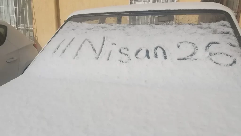 Ankara’da Kar Yağışı Gece Boyunca Kenti Etkiledi