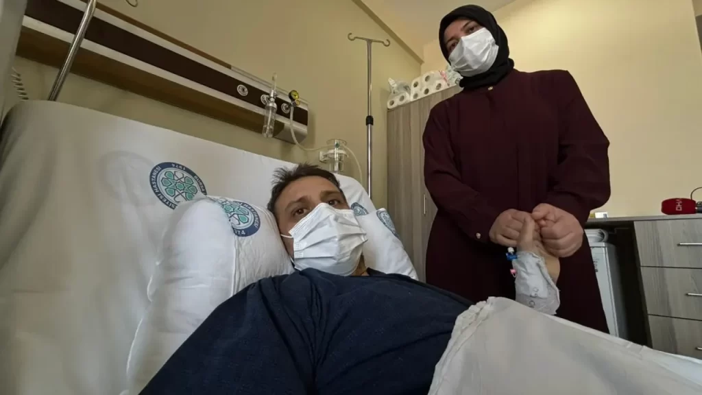 Donör Eşten Başarılı Karaciğer Nakli: Eşinin Sıcak Ellerinde Hayata Dönen Aile