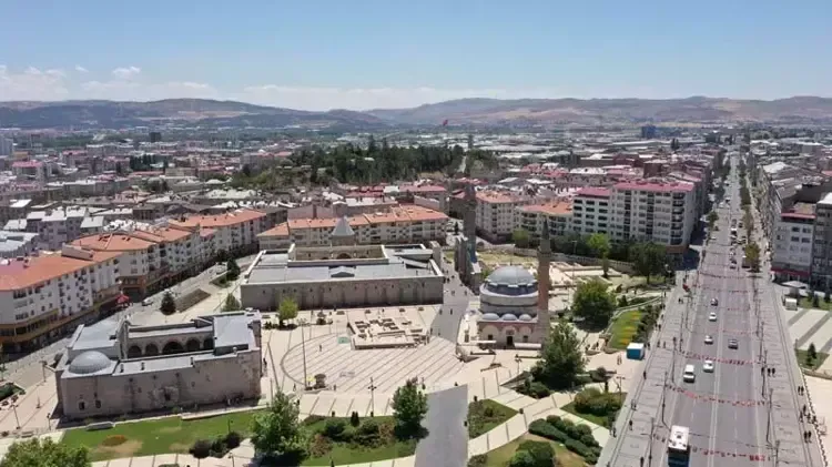 Eğitim-Bir-Sen’den iş bırakma çağrısı: Siverek saldırısına tepki