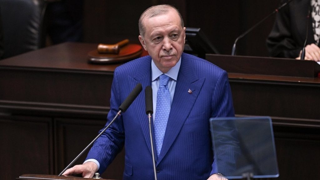 Erdoğan’dan CHP’ye Sert Tepki: Basın Özgürlüğü ve Ahlak Üstüne Sözler