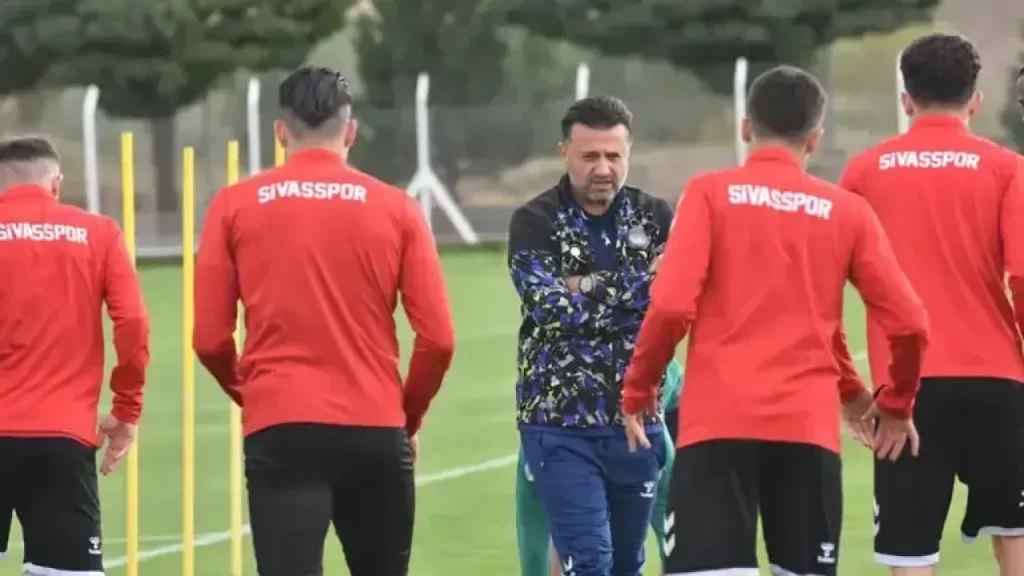 Fenerbahçe’de Tedesco sonrası yeni teknik direktör ihtimali güç kazanıyor