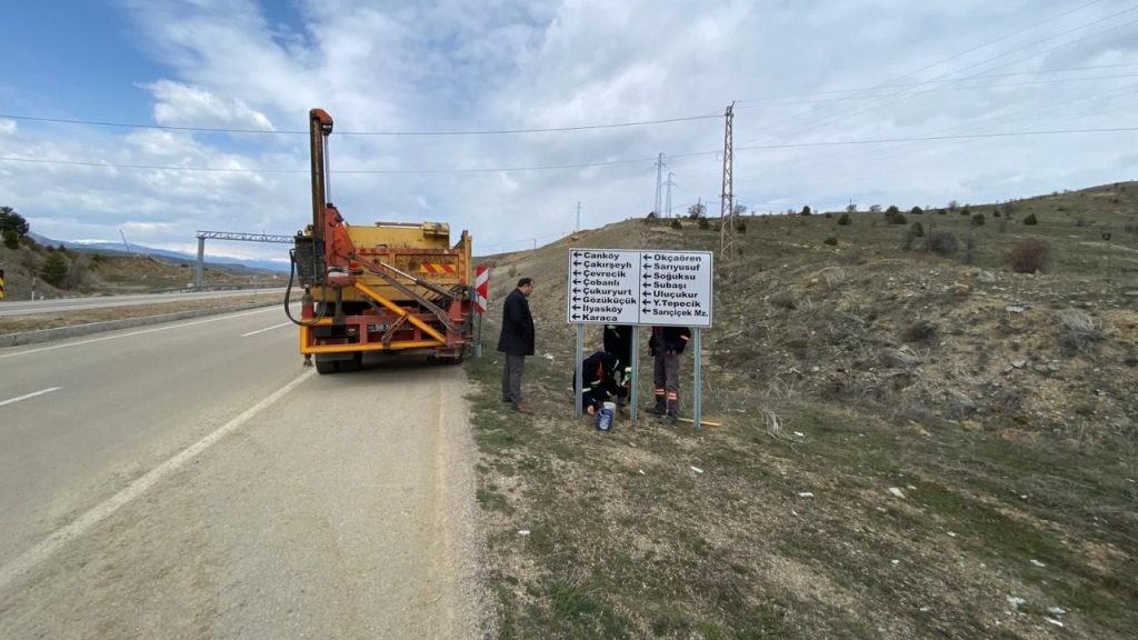 Gölova Subaşı Köyü’nde Yol Onarım ve Güvenlik İçin Hazırlıklar Hızlandı