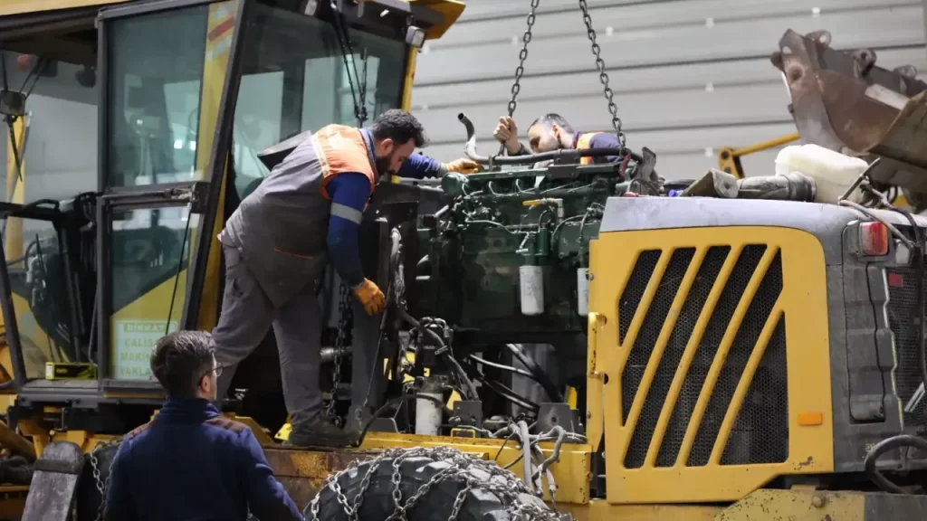 Halil İbrahim Yeşilyurt, teknik hizmetler yerleşkesi denetimini sürdürdü