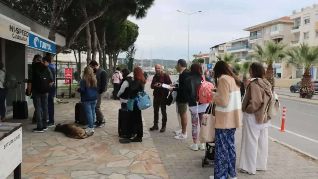 Kapıda vize uygulaması 1 yıl daha uzatıldı: Yunan adaları Türk misafirler için cazip