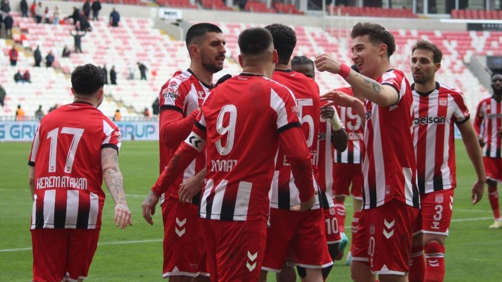 Özbelsan Sivasspor’un 11’i ve yedekler açıklandı