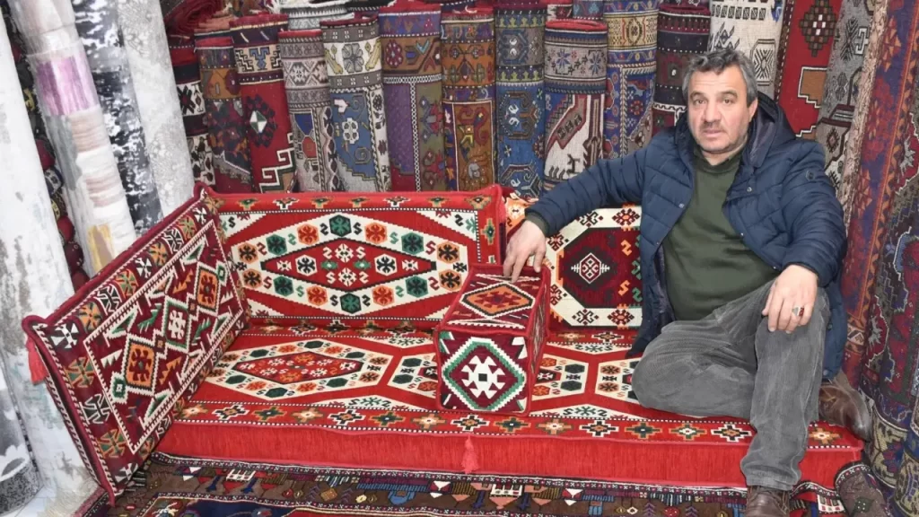 Şark Köşesi Gelenekseller Yeniden Popülerleşiyor