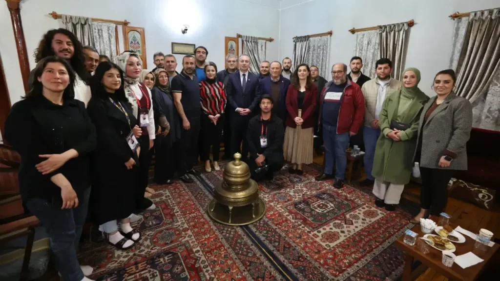 Sivas Kent Sohbetleri Başladı; Belediye Başkanıyla Şehirde Sohbetler