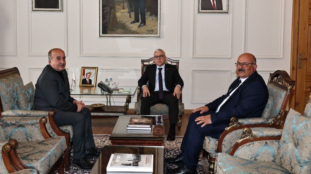 Sivas Muhtarlar Federasyonu konfederasyon çatısı altında birleşti