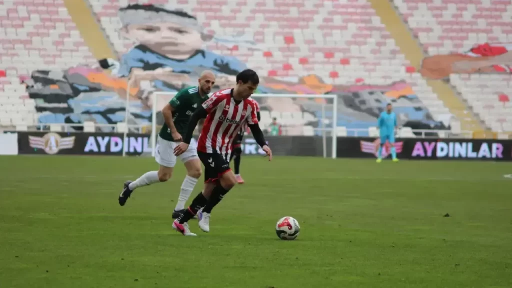 Sivasspor-İğdır FK arasında kritik mücadele