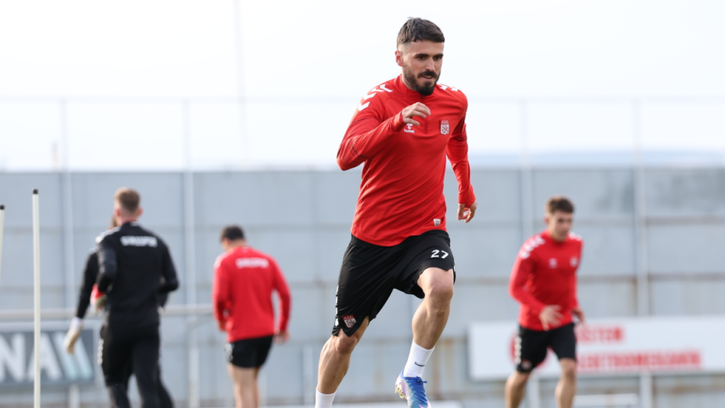 Sivasspor, Iğdır FK maçı için Ankara’da antrenmanda hazırlandı