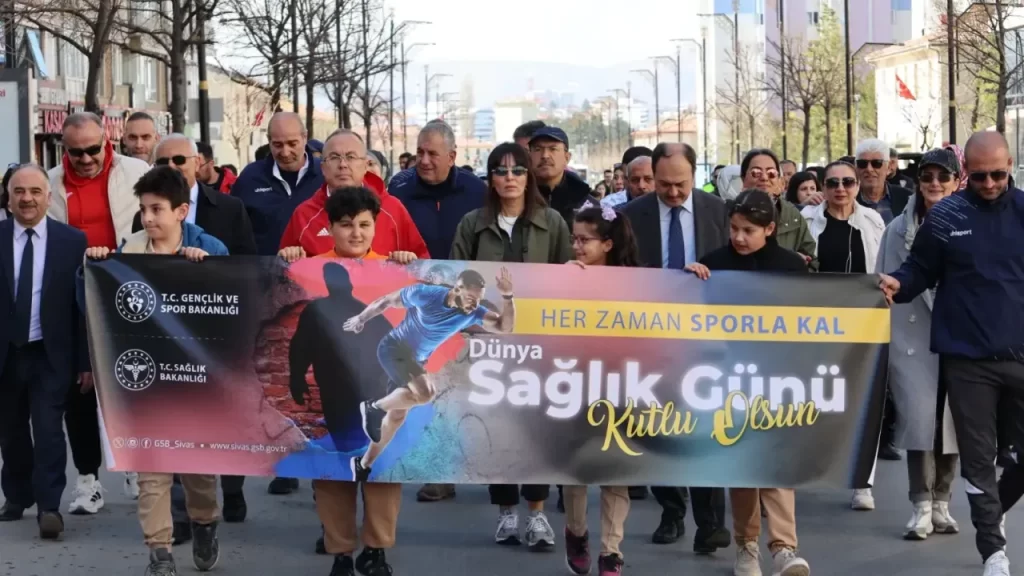 Sivas’ta Dünya Sağlık Günü yürüyüşüyle obeziteye karşı toplumsal hareketlilik