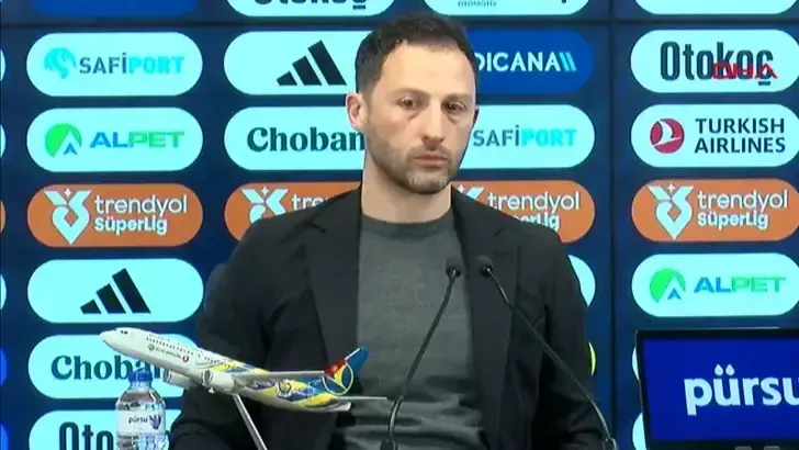 Tedesco ile yollar ayrıldı; takım yeni dönemde Yardımcı Antrenöre emanet