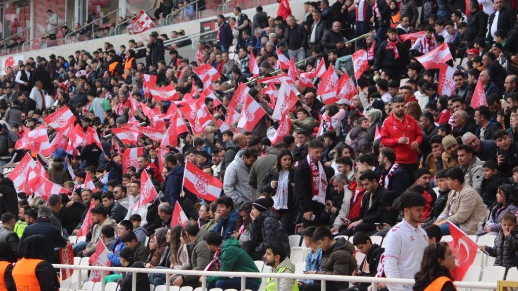 Uğur Okulları İstanbulspor maçı için biletler satışta: VIP 158 TL