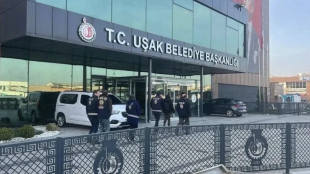 Uşak Belediyesi ve bağlı kurumlarda büyük operasyonlar sürüyor