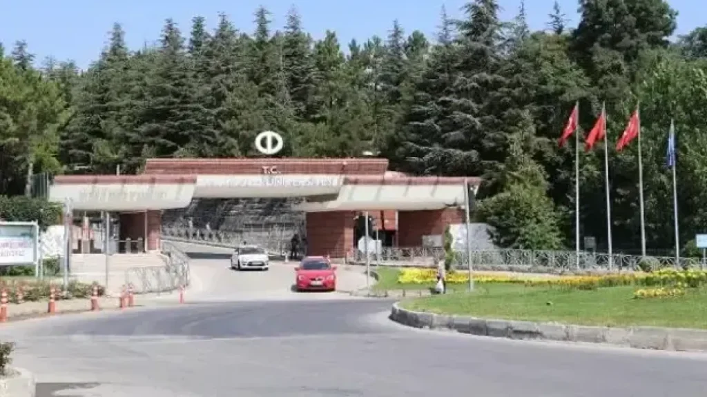 AÖL Kayıt Yenileme Tarihleri Netleşmedi, Takvim İçin Bekleniyor
