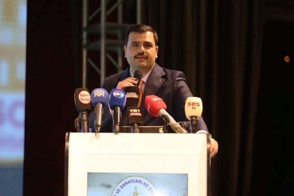 Çeşme Projesi İzmir’e 20 Milyar TL ve 100 Bin İstihdam Vadediyor
