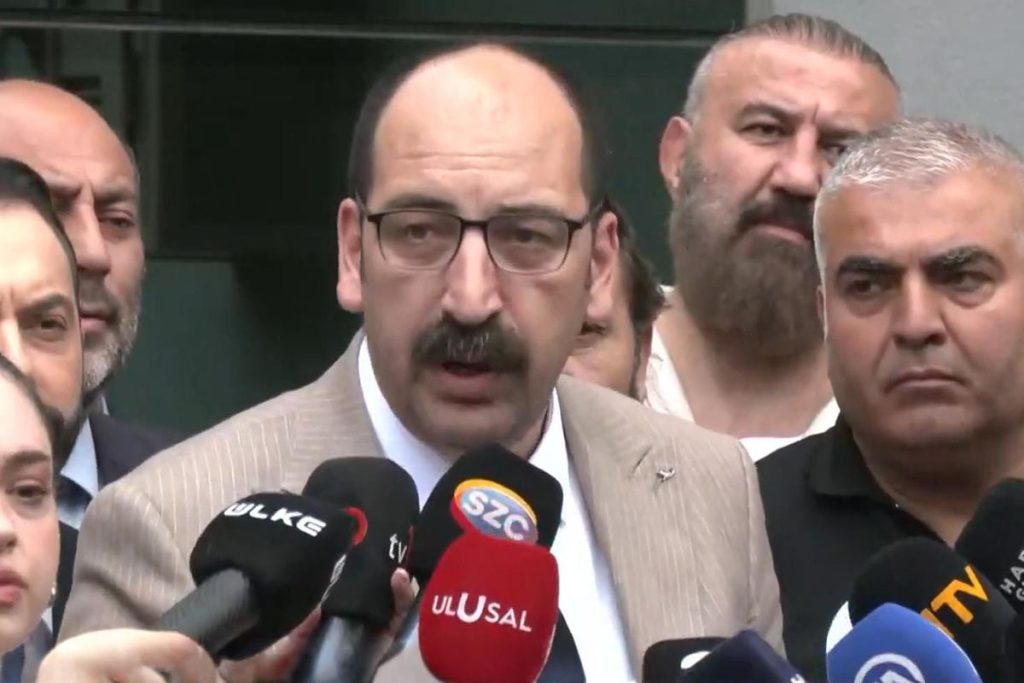 CHP Genel Başkanı Göreve Başladı: Güncel Durum ve Süreç