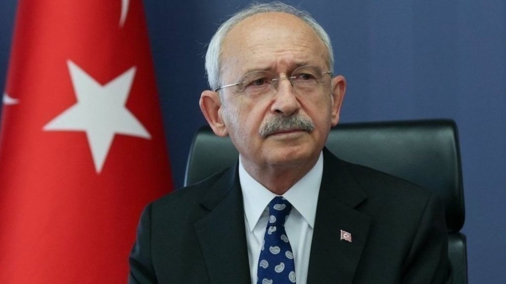 CHP Genel Merkezi önünde belirsizlik sürüyor