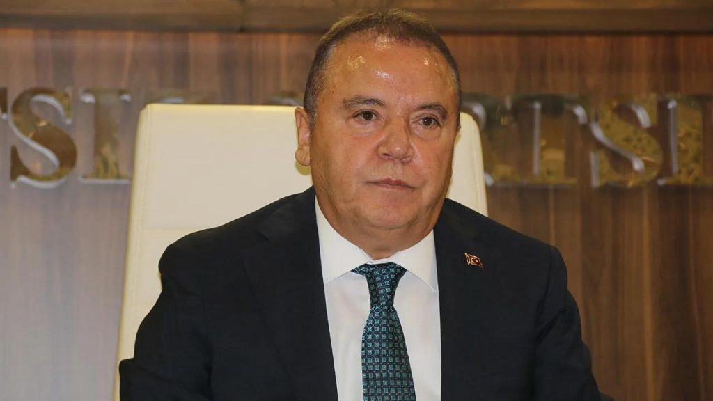 CHP İçinde Böcek Gelişmeleri: İstifa Tartışmaları ve MYK Beklentisi
