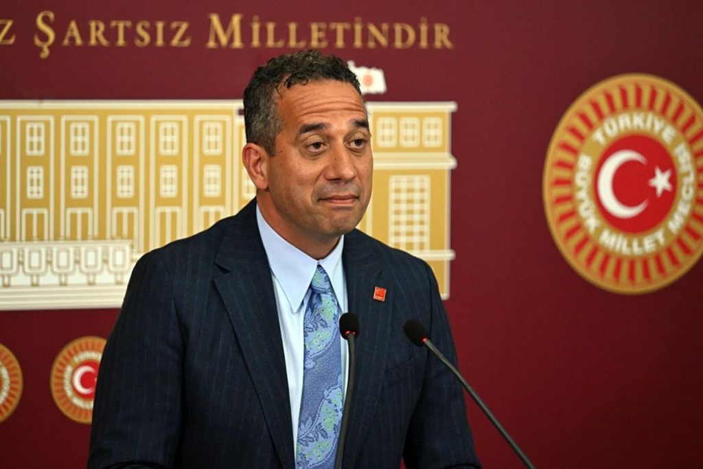 CHP Kurultay Kararı: Üst Düzey Görevler Tedbiren Değişti