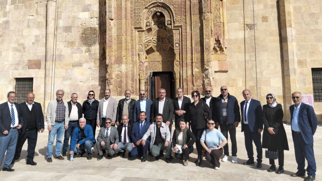 Divriği Gezisi: Tarih ve Kültür Zenginliği Halkla Buluştu