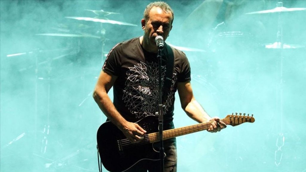 Haluk Levent Hastanede: Durum İyi, Tedavi Devam Ediyor