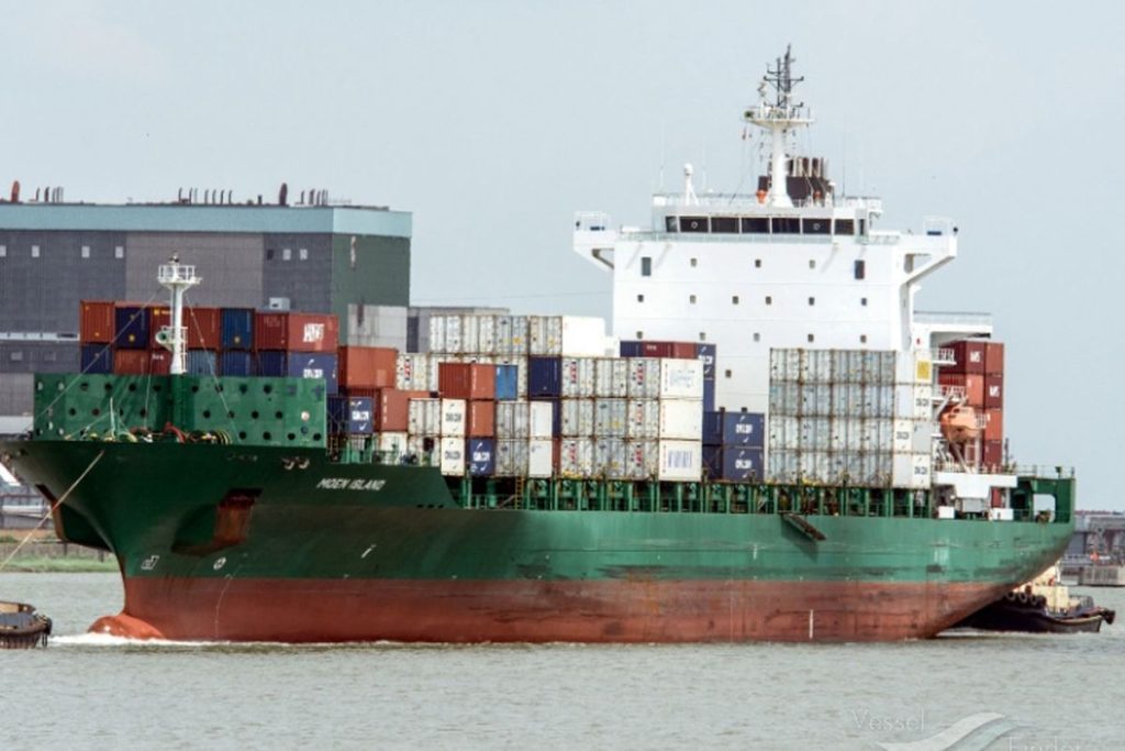 Hürmüz Boğazı’ndaki Gerilim Tırmanıyor: CMA CGM’ye Aykırı Saldırı