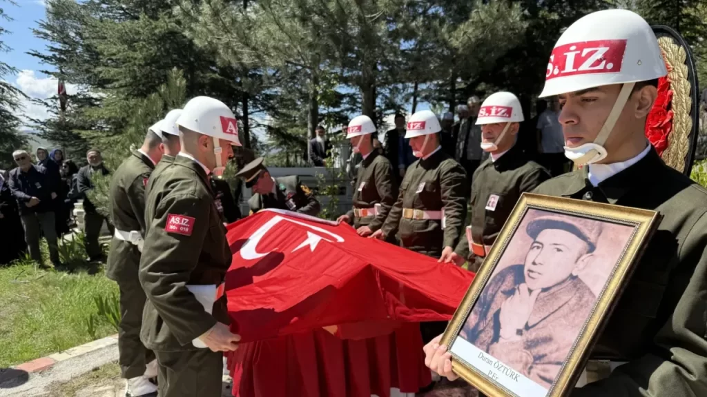 Iğdır’da şehit Onbaşı Duran Öztürk’ün cenazesi memleketine uğurlandı