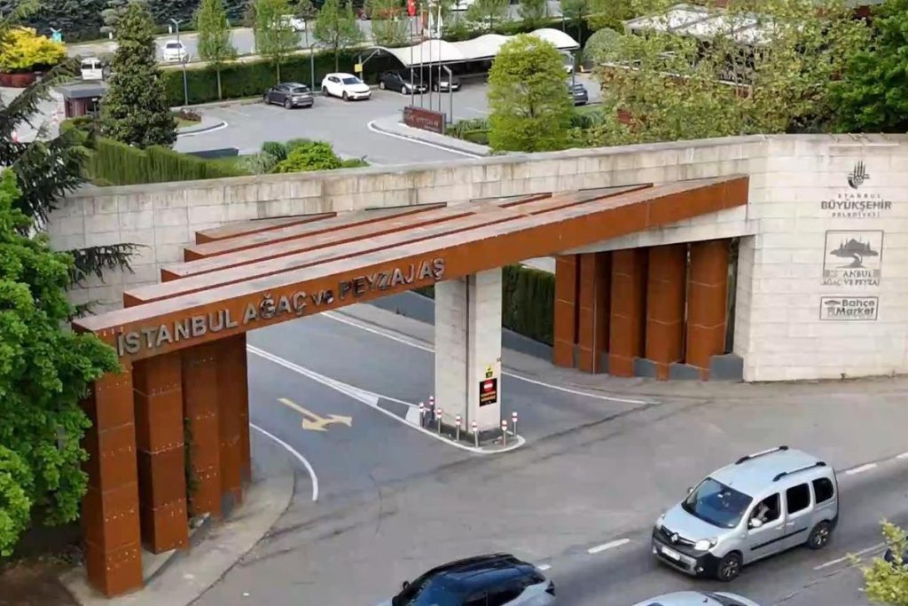 İst. Büyükşehir Belediyesi’ne yönelik operasyon kapsamında 24 şüpheliden 12’si tutuklandı