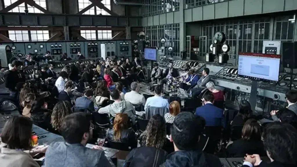 İstanbul Bilgi Üniversitesi için kurucu vakıf kararı ve geçiş süreci