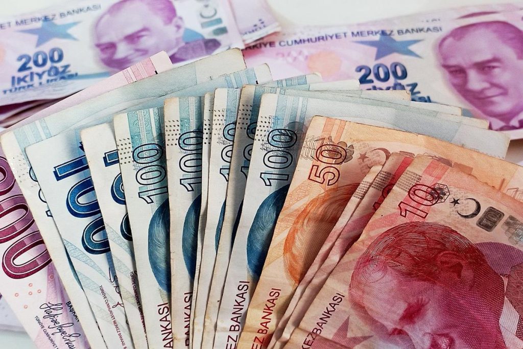 Kamuya Açık Ulaşım ve Otoyollarda Ücretsiz Seyahat Dönemi Başladı