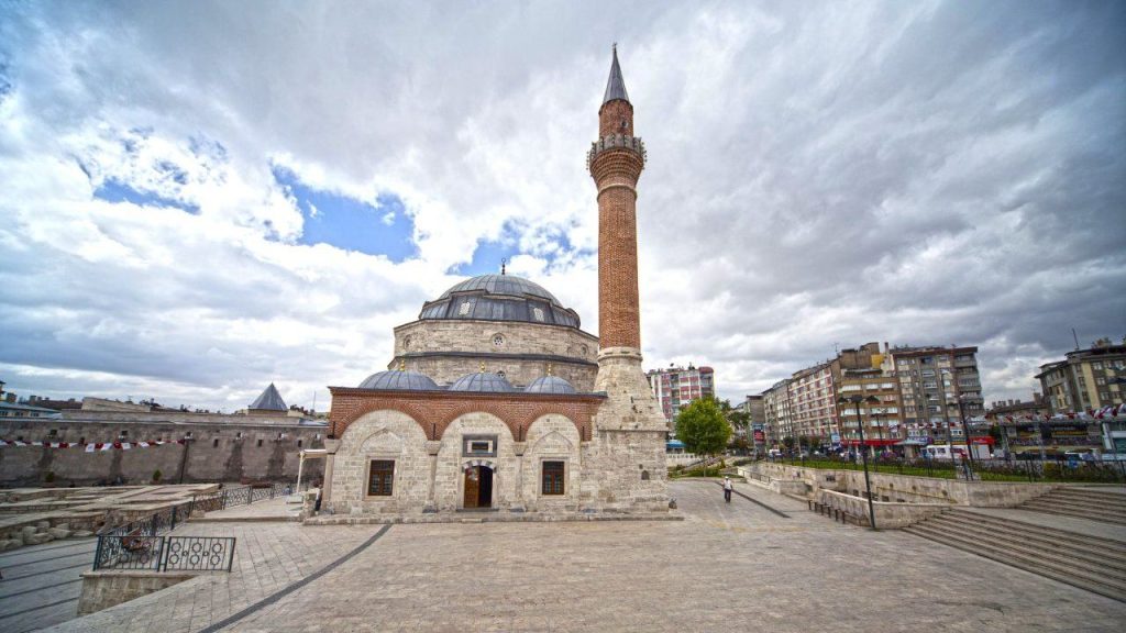 Kurban Bayramı Namazı Vakitleri İl İl Netleşti: Sivas 05.42