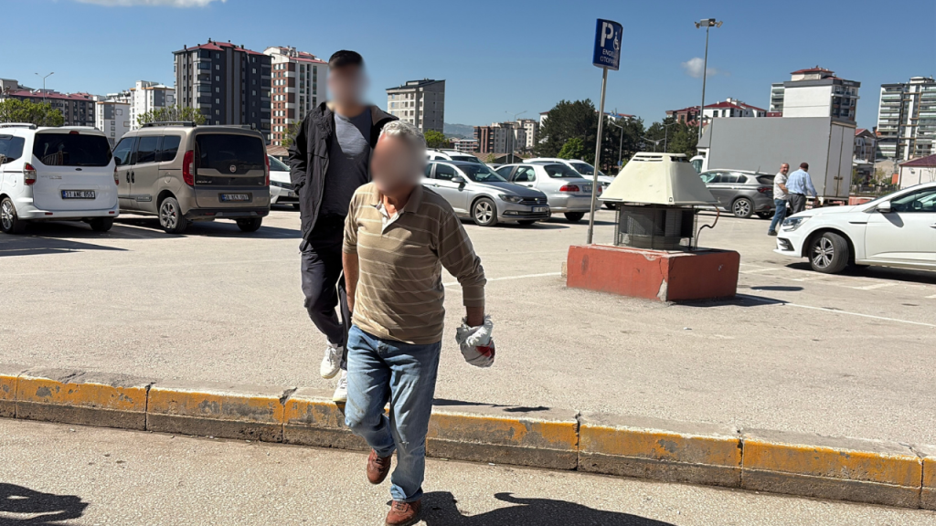 Kurban Kesim Noktalarında Yoğunluk, Yaralananlar Hastaneye Başvurdu