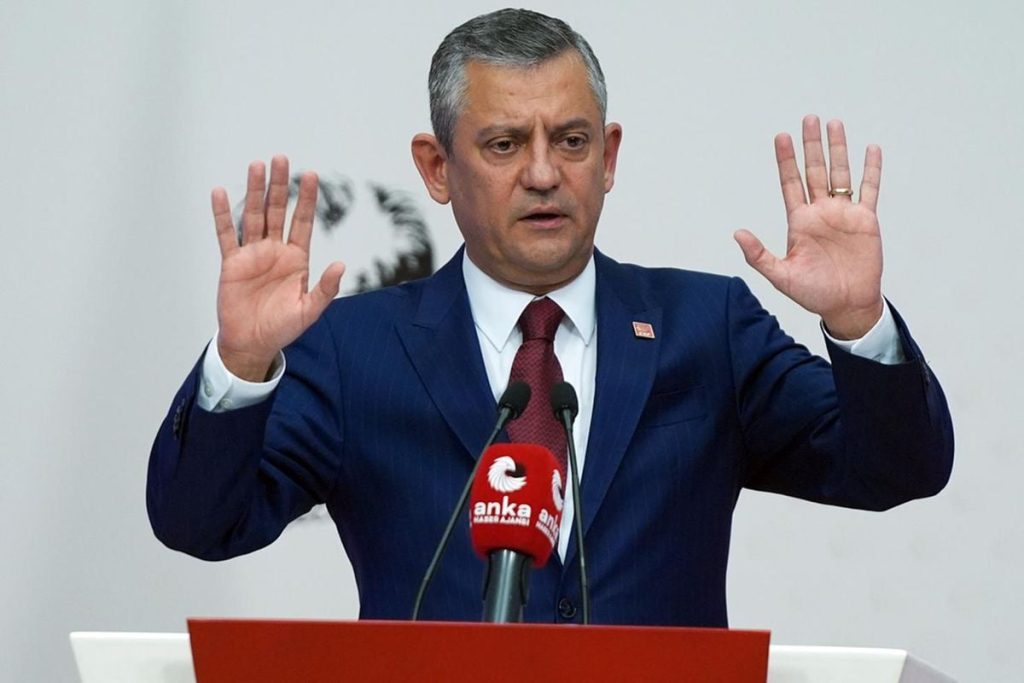 Mutlak butlan kararıyla CHP’de yeniden göreve dönüş