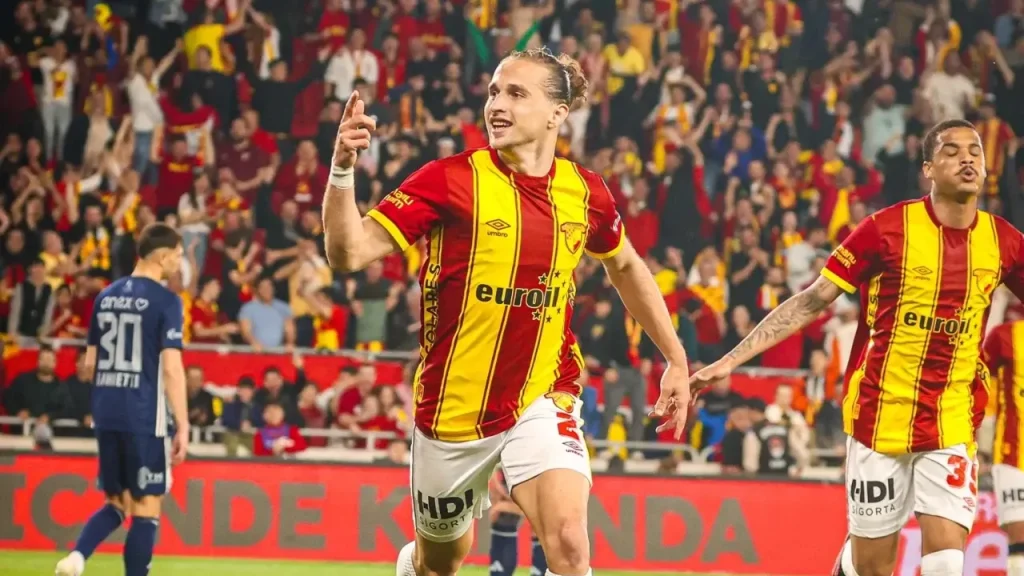 Sarı-kırmızılılarda transfer rüzgârı: Juan ve Lis için nabız yoklaması sürüyor