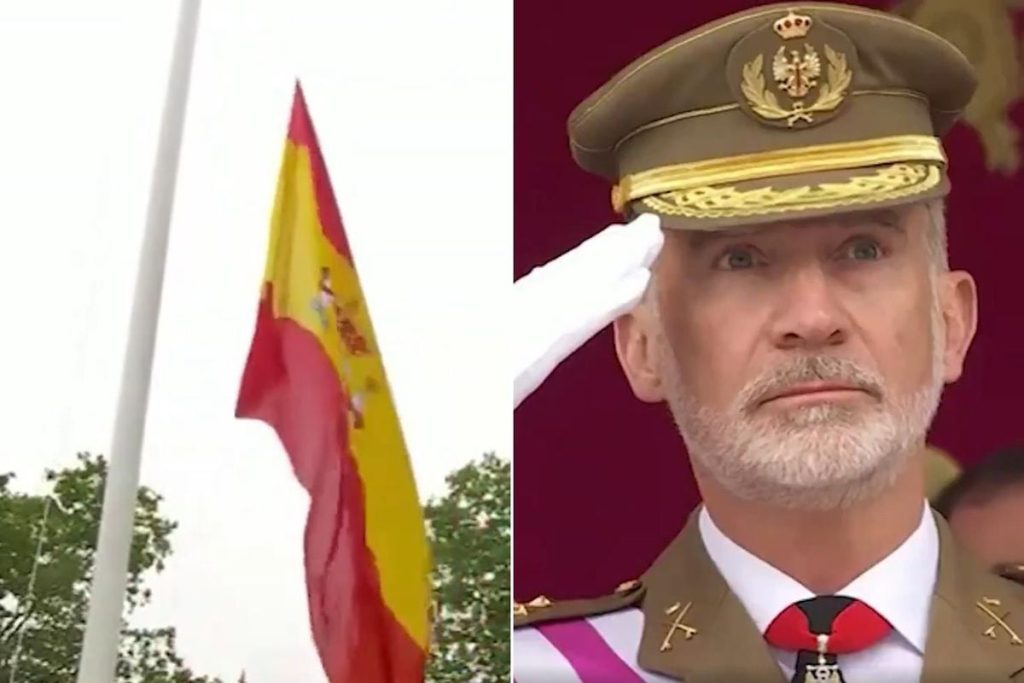 Silahlı Kuvvetler Günü törensinde bayrak düşmesi yaşandı